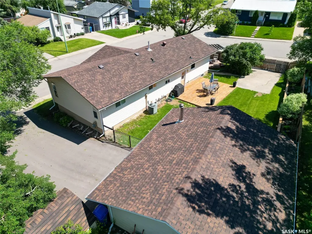 1201 Mckay Drive Prince Albert SK S6V 5V1