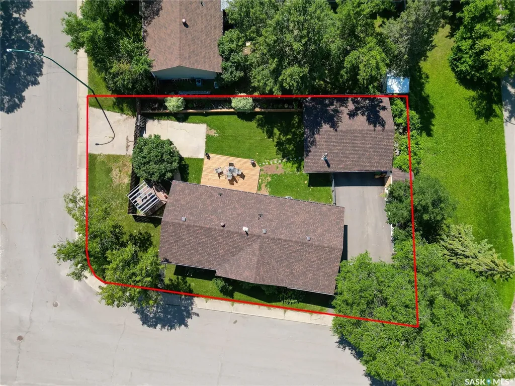 1201 Mckay Drive Prince Albert SK S6V 5V1