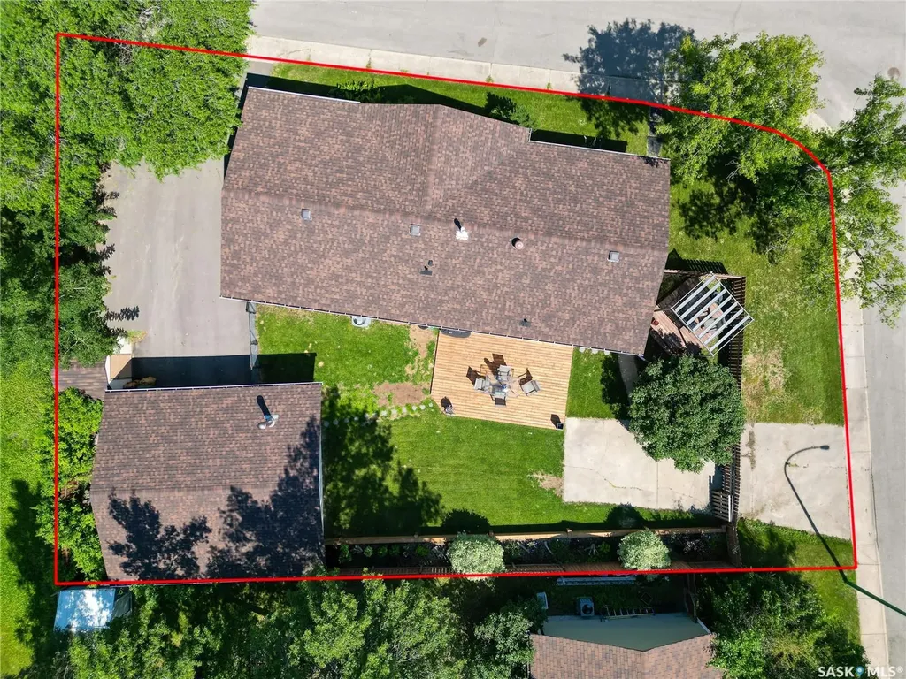 1201 Mckay Drive Prince Albert SK S6V 5V1