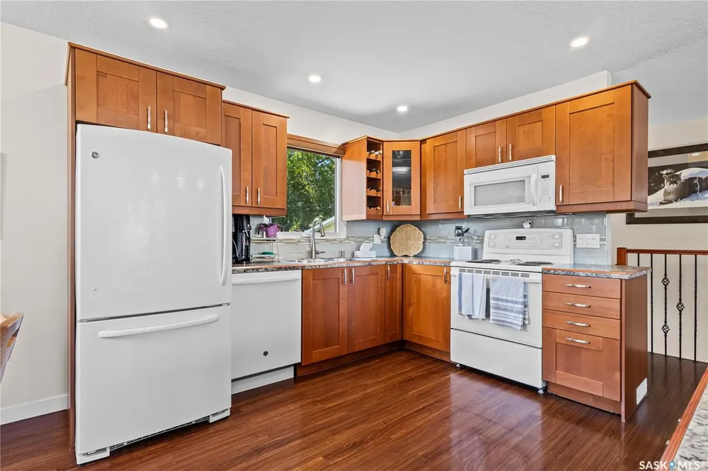1201 Mckay Drive Prince Albert SK S6V 5V1