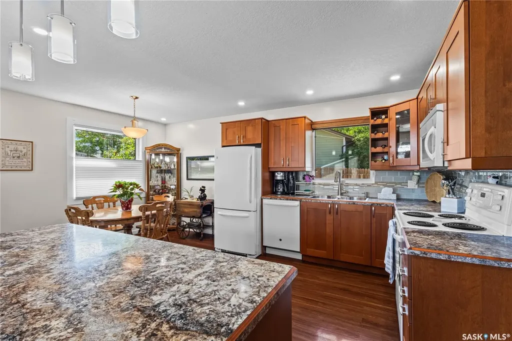 1201 Mckay Drive Prince Albert SK S6V 5V1