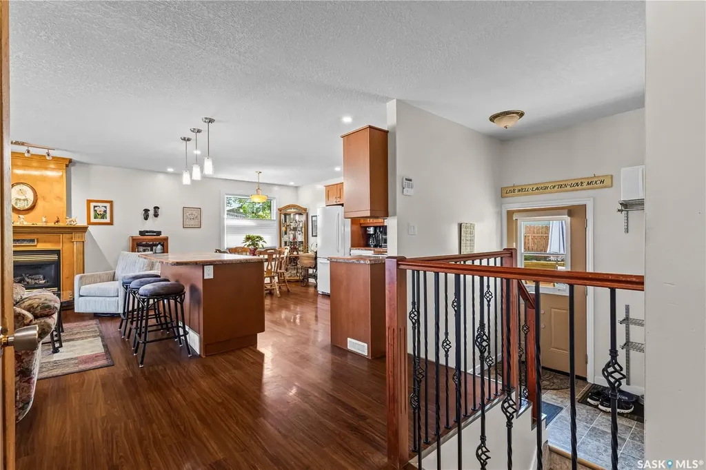 1201 Mckay Drive Prince Albert SK S6V 5V1