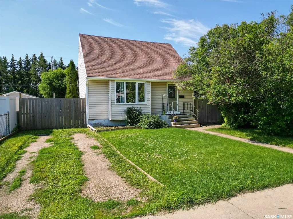931 4th Street E Prince Albert SK S6V 0K8