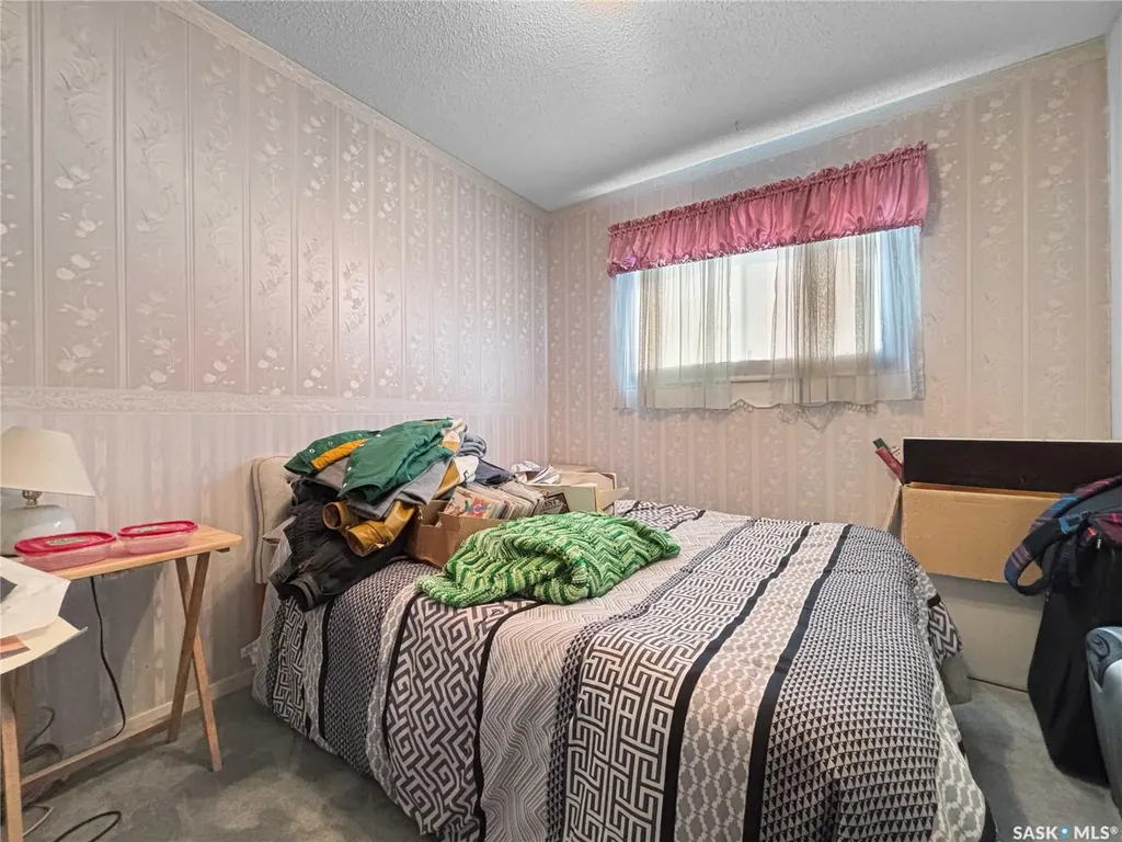 2510 Tomlinson Crescent Saskatoon SK S7L 3N2