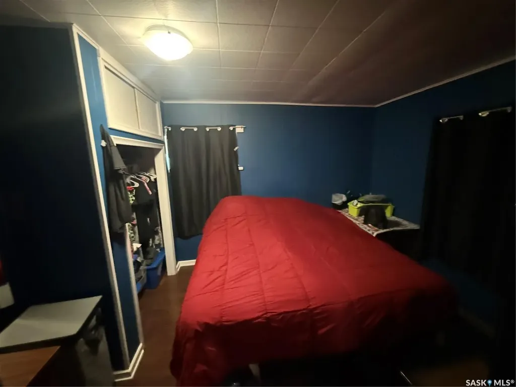 418 4th Avenue E Assiniboia SK S0H 0B0