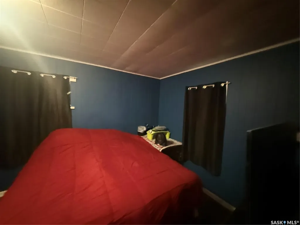 418 4th Avenue E Assiniboia SK S0H 0B0