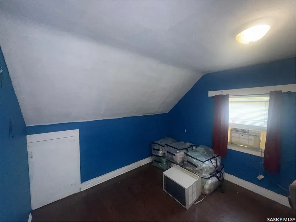 418 4th Avenue E Assiniboia SK S0H 0B0