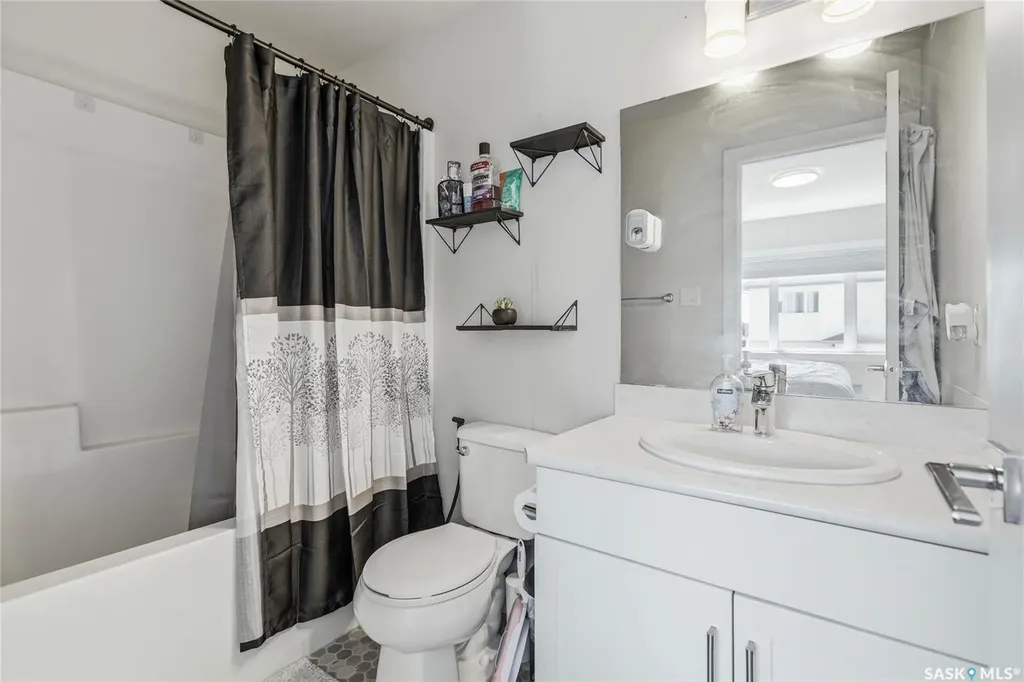 2715 Narcisse Drive Regina SK S4X 0P8