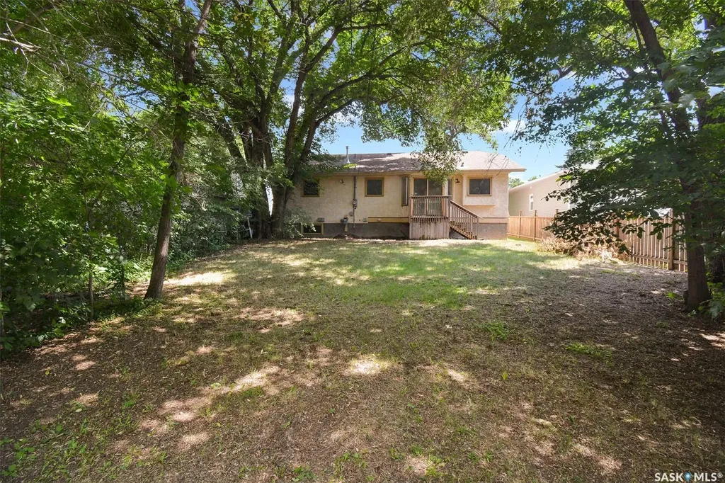 1716 Kilburn Avenue Saskatoon SK S7N 0K3
