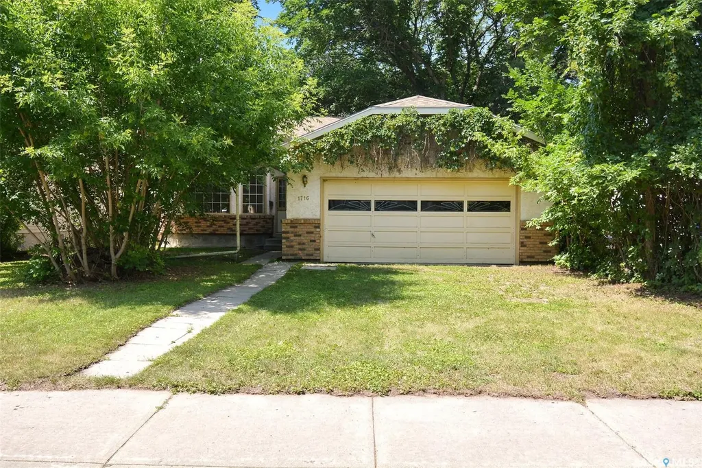 1716 Kilburn Avenue Saskatoon SK S7N 0K3