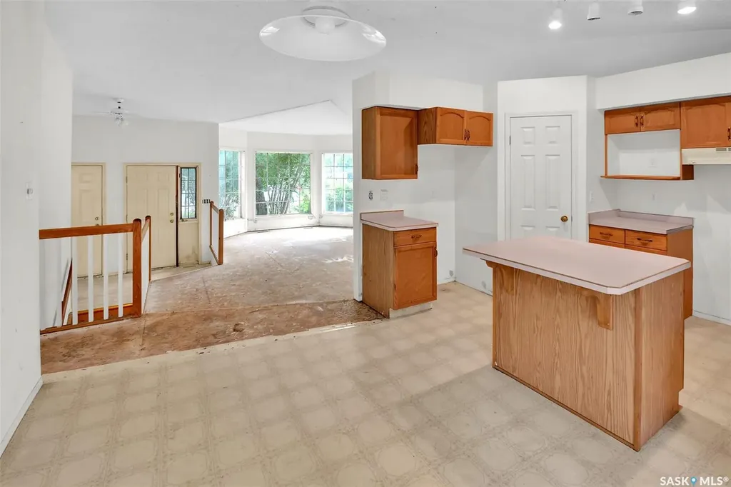 1716 Kilburn Avenue Saskatoon SK S7N 0K3