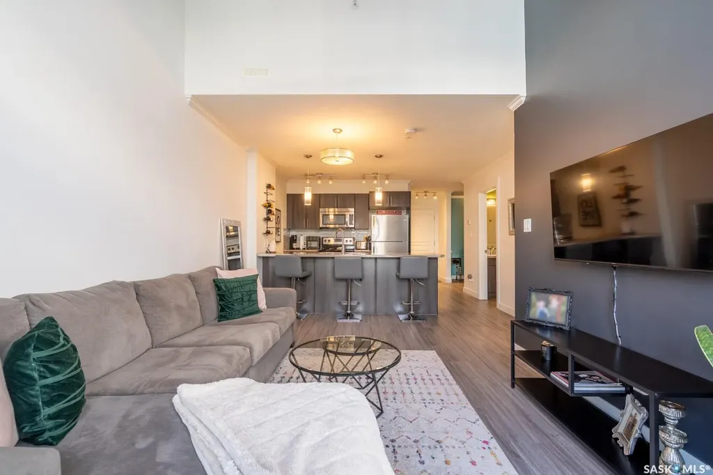 5301 Universal Crescent Regina SK S4W 0L2