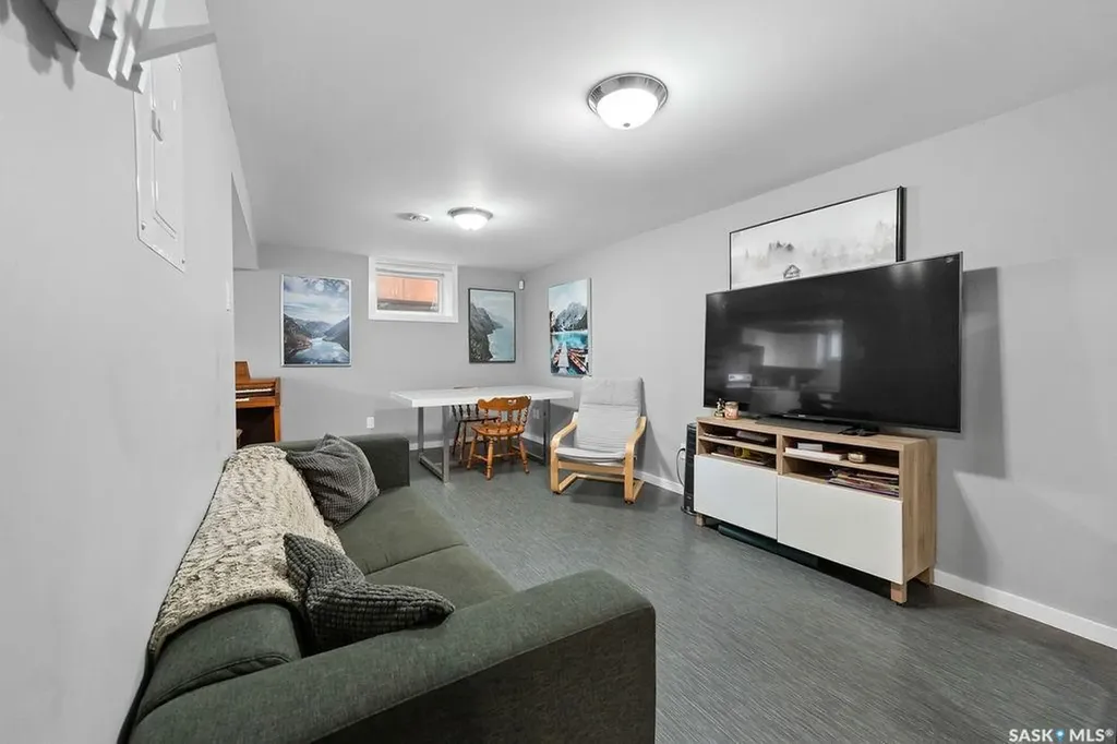 5309 1st Avenue Regina SK S4T 0A7