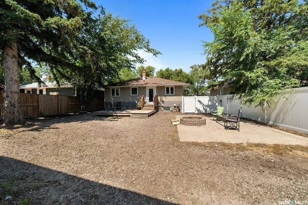 5309 1st Avenue Regina SK S4T 0A7