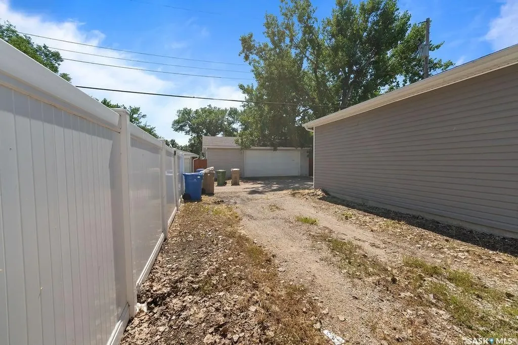 5309 1st Avenue Regina SK S4T 0A7