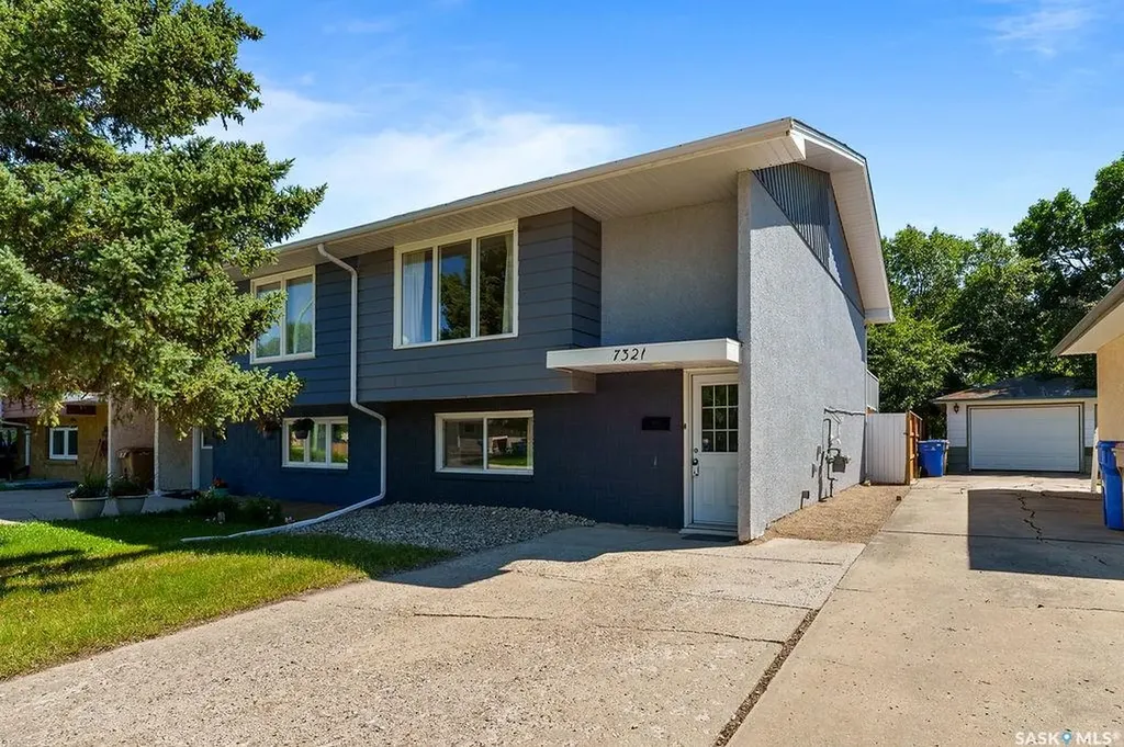 7321 Bowman Avenue Regina SK S4T 6K9