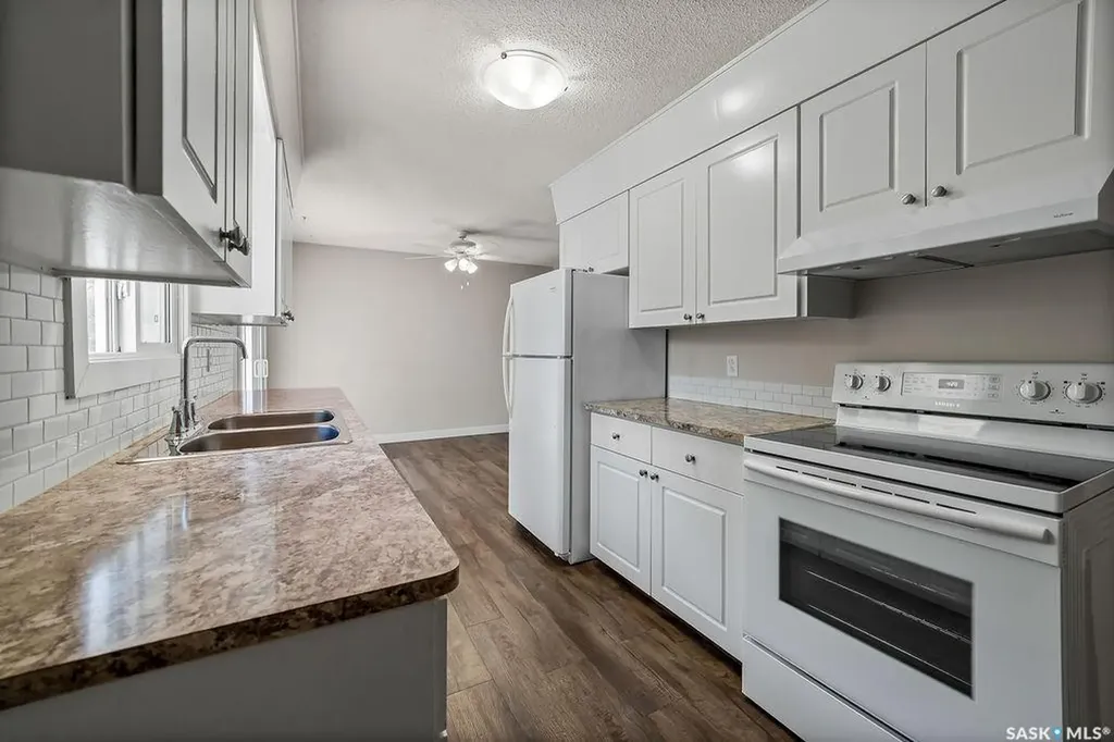 7321 Bowman Avenue Regina SK S4T 6K9