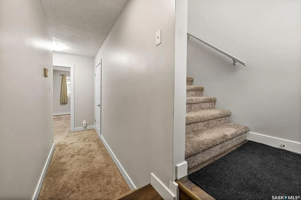7321 Bowman Avenue Regina SK S4T 6K9