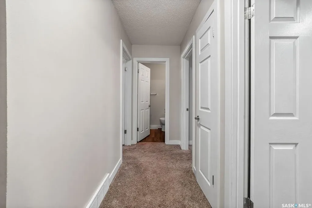 7321 Bowman Avenue Regina SK S4T 6K9