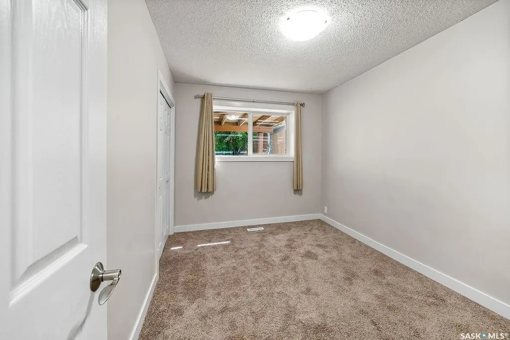 7321 Bowman Avenue Regina SK S4T 6K9