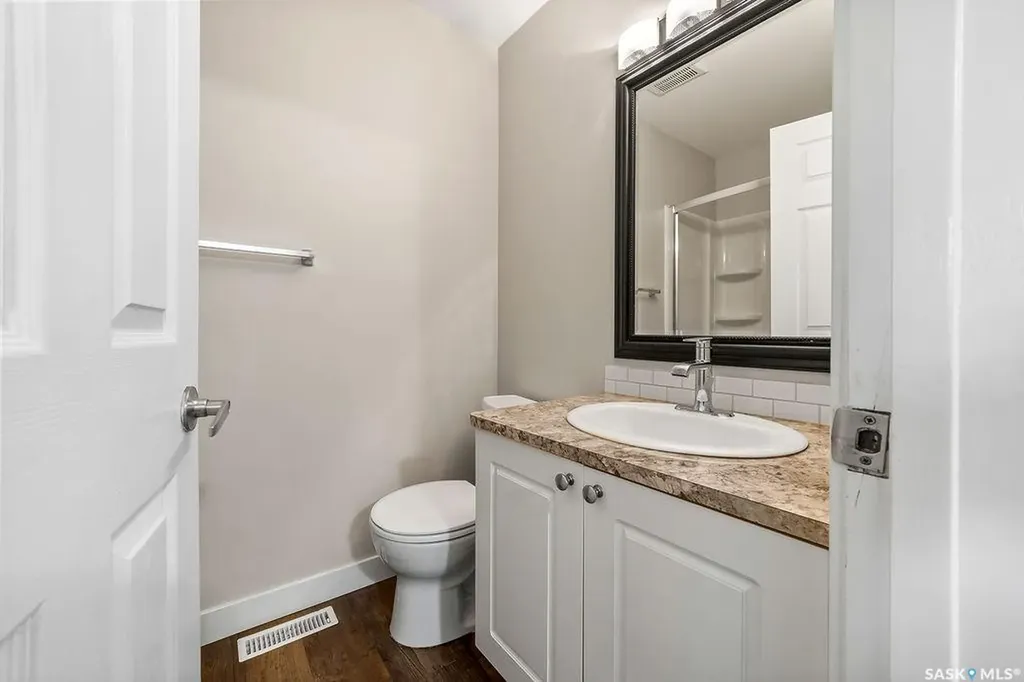 7321 Bowman Avenue Regina SK S4T 6K9