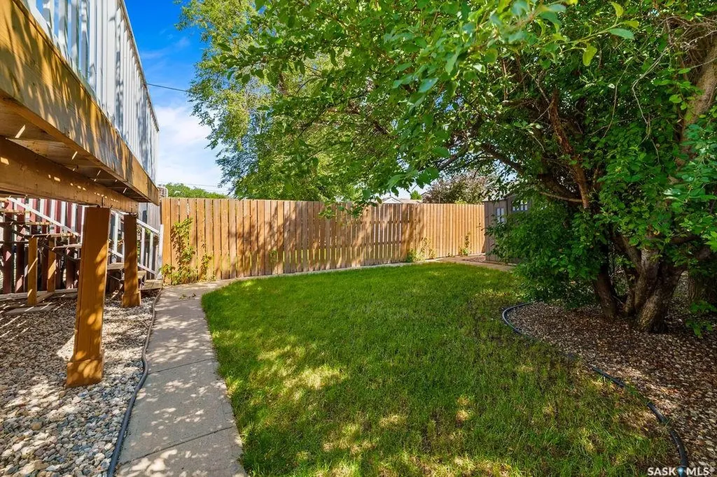 7321 Bowman Avenue Regina SK S4T 6K9