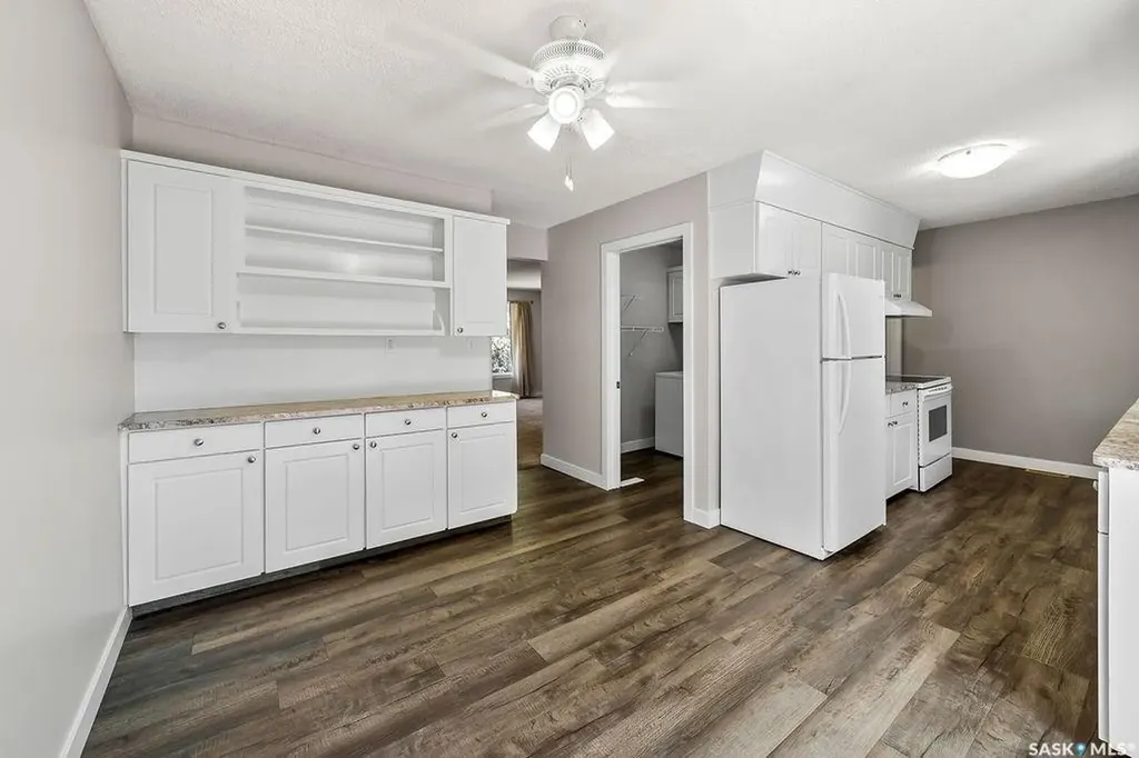 7321 Bowman Avenue Regina SK S4T 6K9