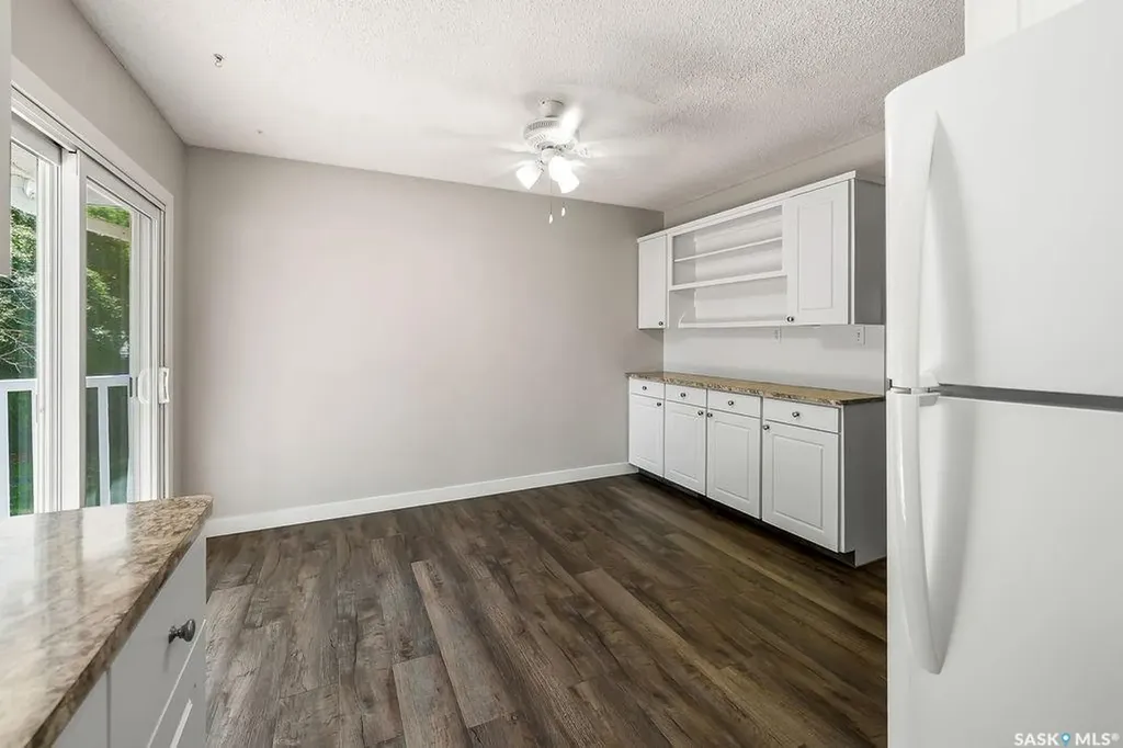 7321 Bowman Avenue Regina SK S4T 6K9