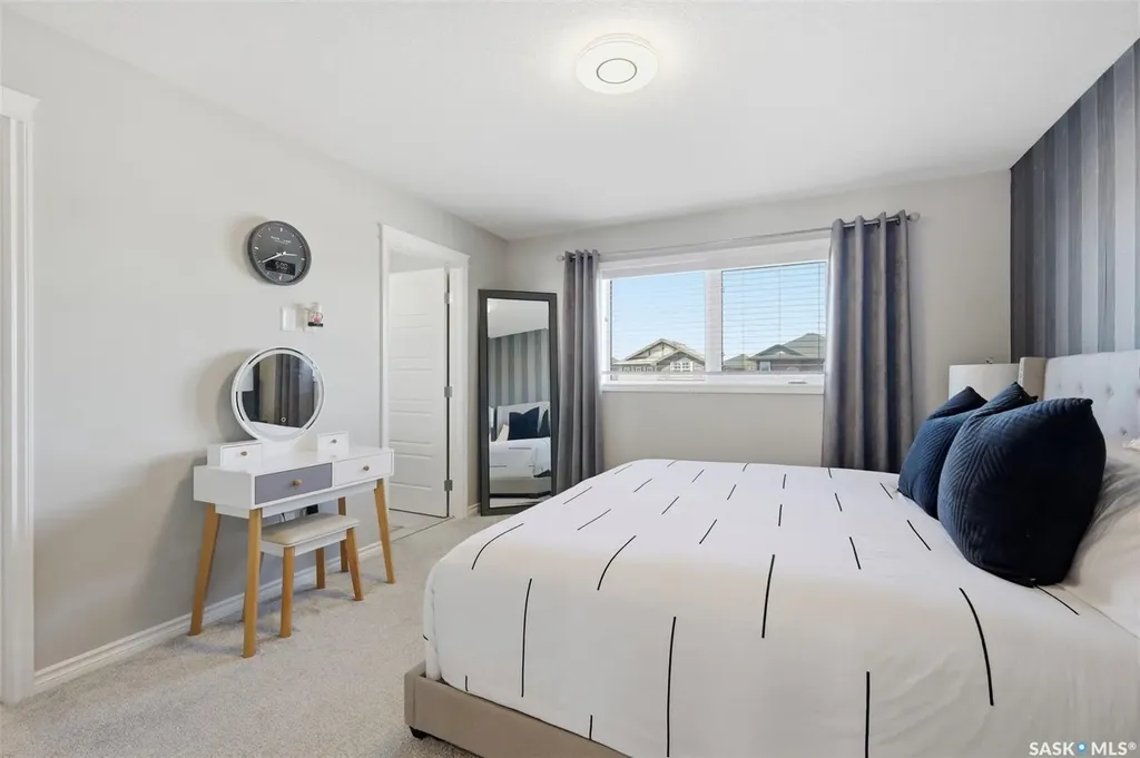 351 Kolynchuk Manor Saskatoon SK S7T 0W3