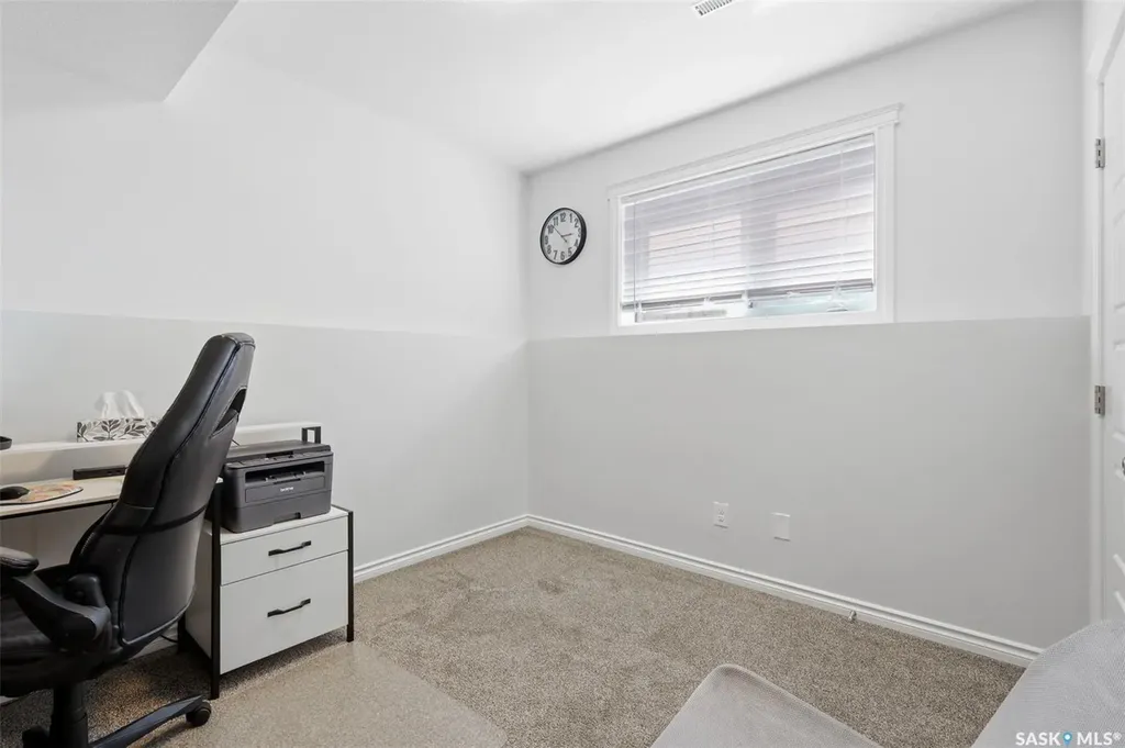 351 Kolynchuk Manor Saskatoon SK S7T 0W3