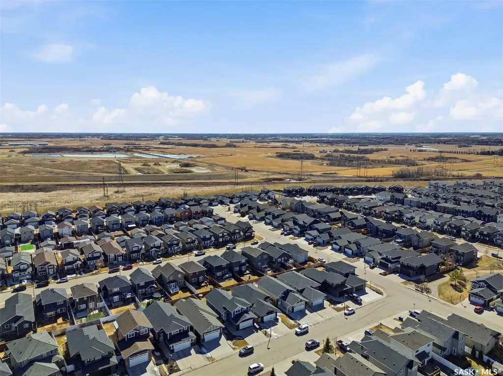 351 Kolynchuk Manor Saskatoon SK S7T 0W3