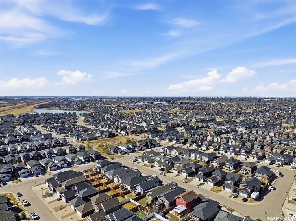 351 Kolynchuk Manor Saskatoon SK S7T 0W3