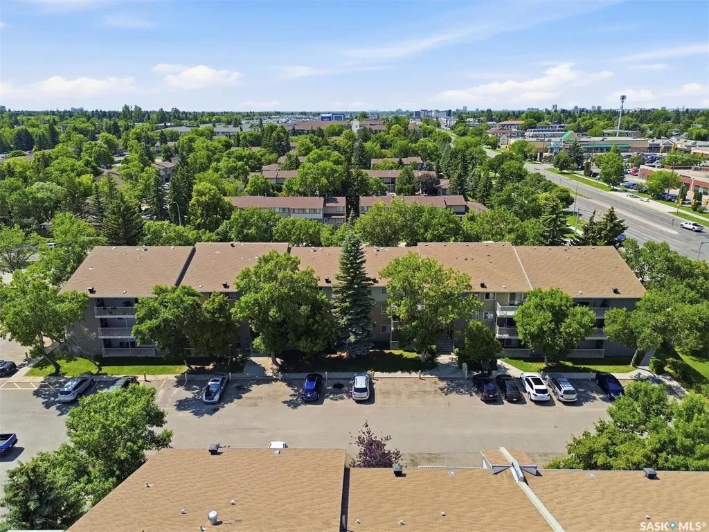 1121 1a Mckercher Drive Saskatoon SK S7H 5B8