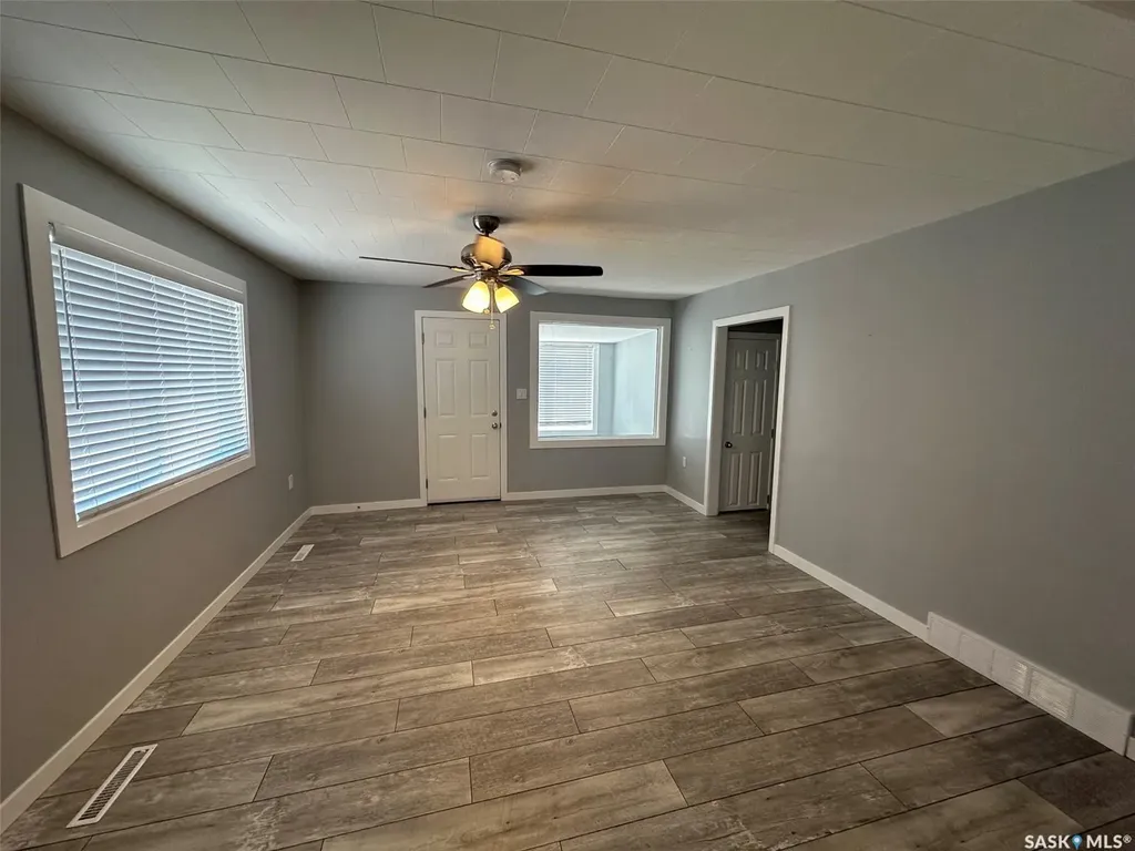 142 2nd Avenue W Central Butte SK S0H 0T0