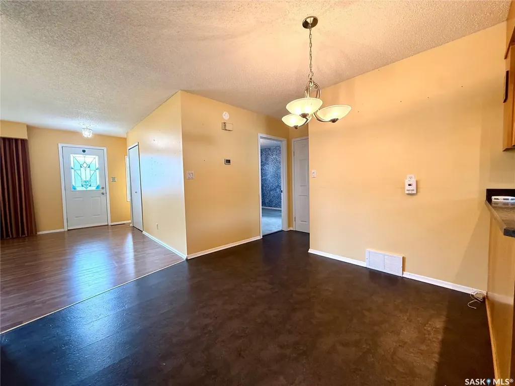 1317 Main Street Canora SK S0A 0L0