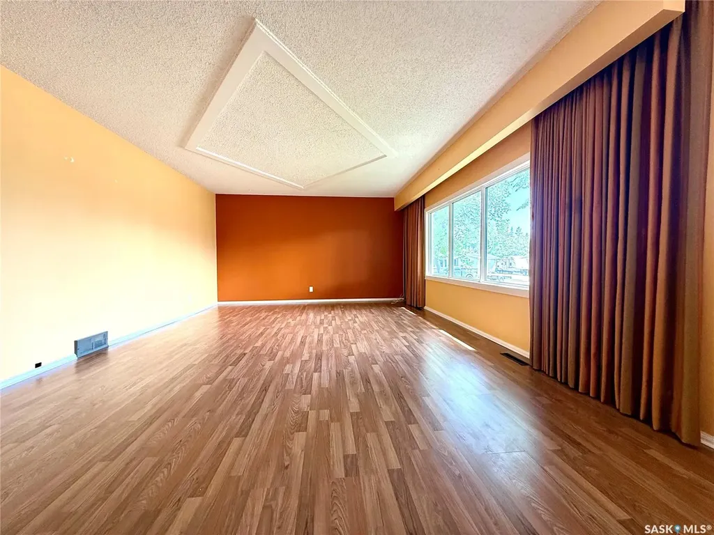 1317 Main Street Canora SK S0A 0L0