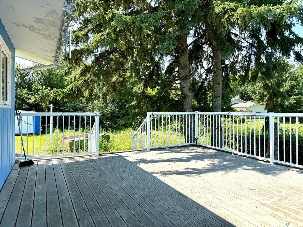 1317 Main Street Canora SK S0A 0L0