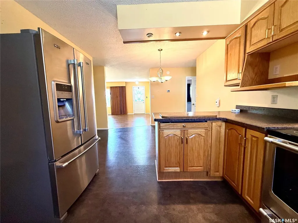 1317 Main Street Canora SK S0A 0L0
