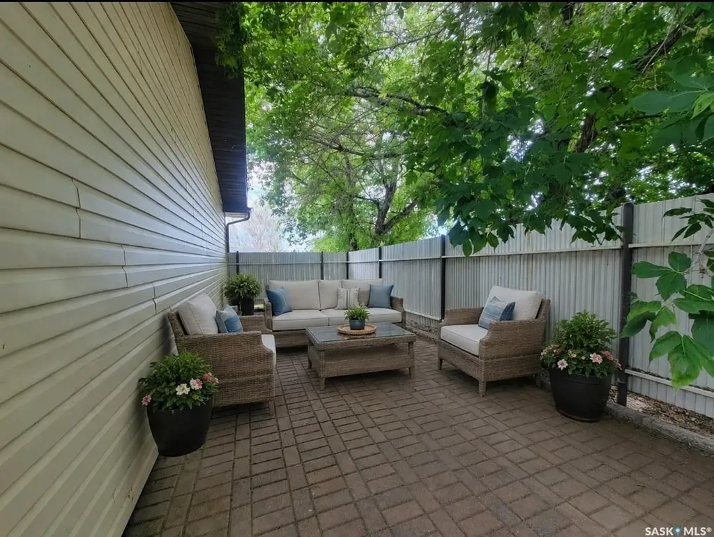 5107 Leader Street Macklin SK S0L 2C0