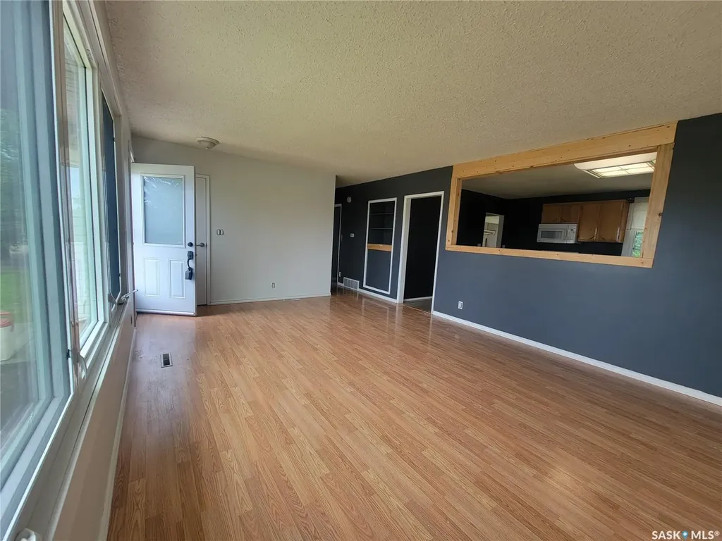 5107 Leader Street Macklin SK S0L 2C0