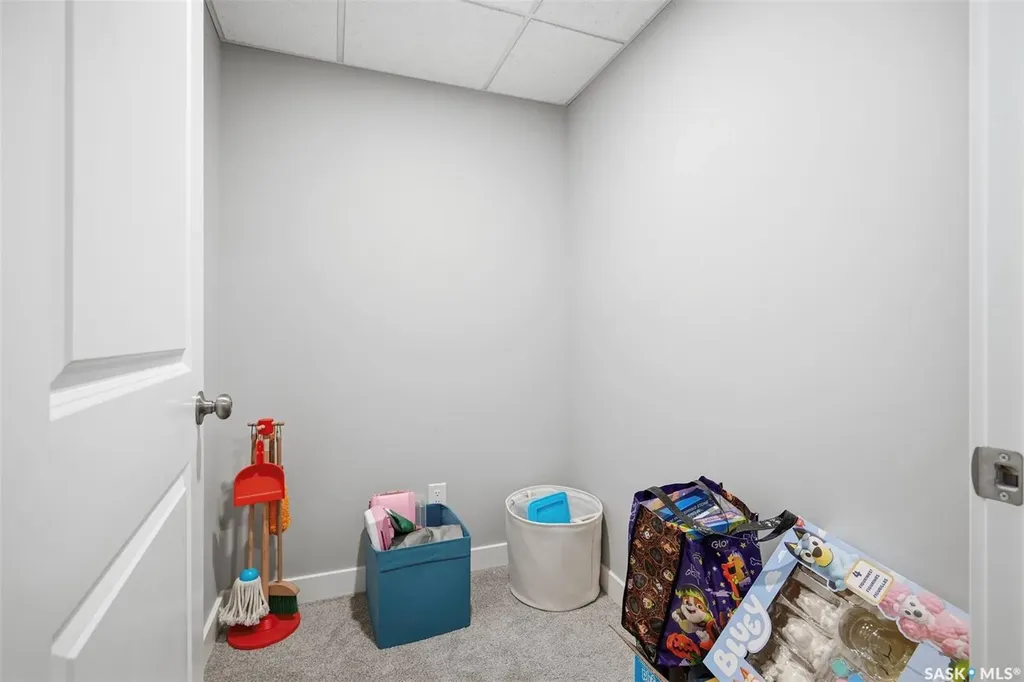 1115 Werschner Crescent Saskatoon SK S7V 0A7