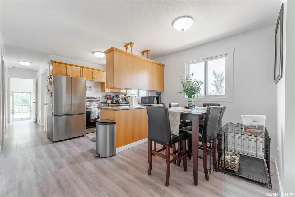 1502 Grosvenor Street Regina SK S4N 4C6