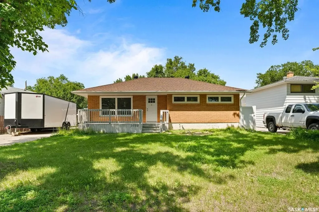 3720 Allen Avenue Regina SK S4S 1A2