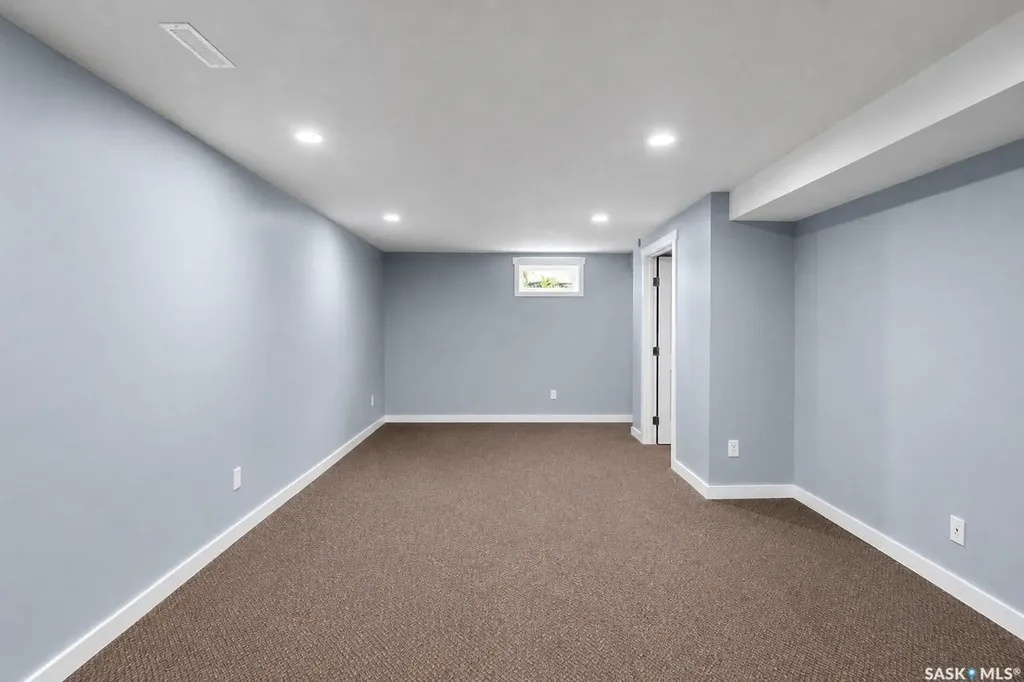 3720 Allen Avenue Regina SK S4S 1A2