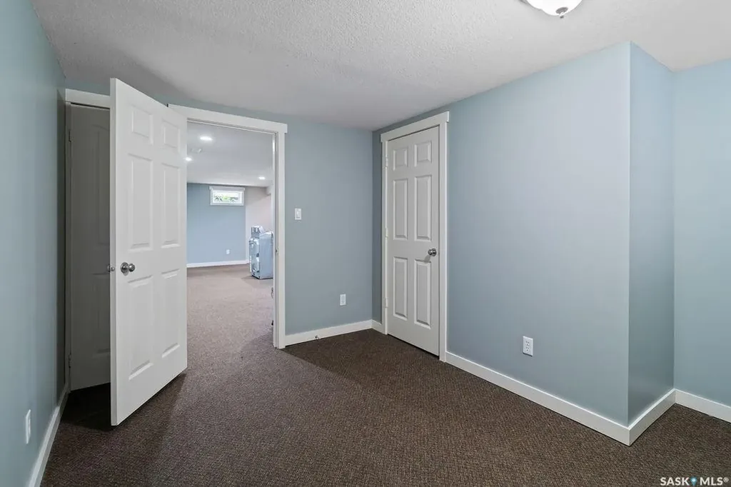3720 Allen Avenue Regina SK S4S 1A2
