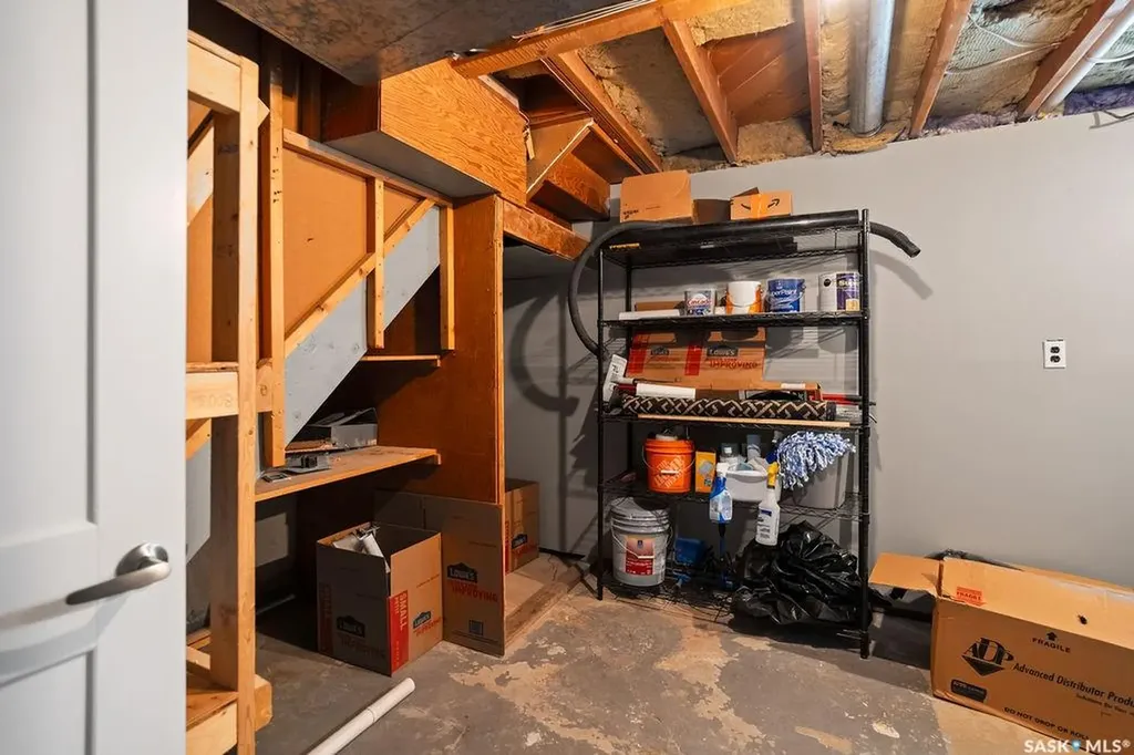 3720 Allen Avenue Regina SK S4S 1A2