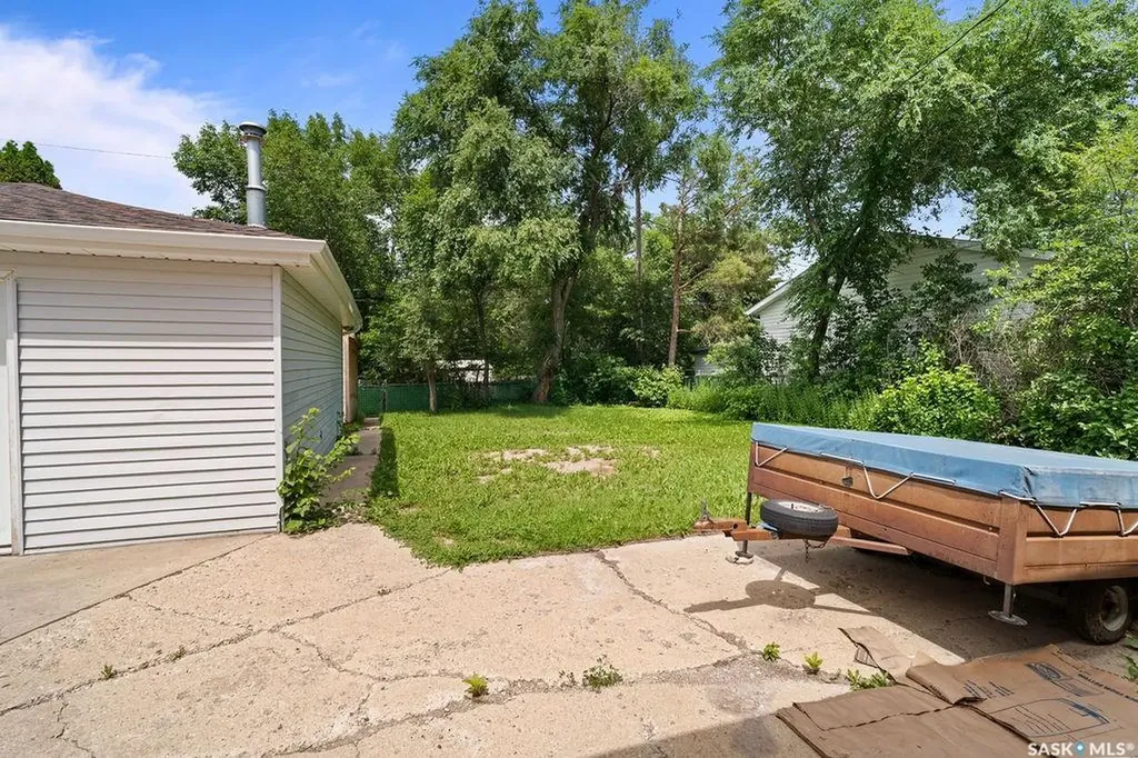 3720 Allen Avenue Regina SK S4S 1A2