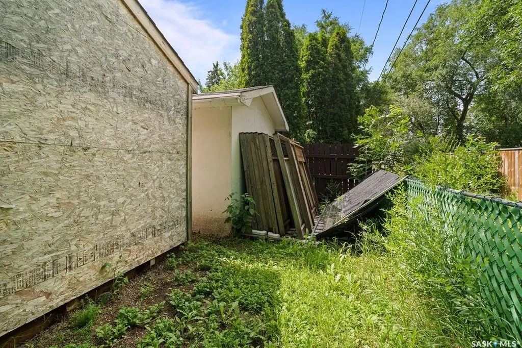 3720 Allen Avenue Regina SK S4S 1A2