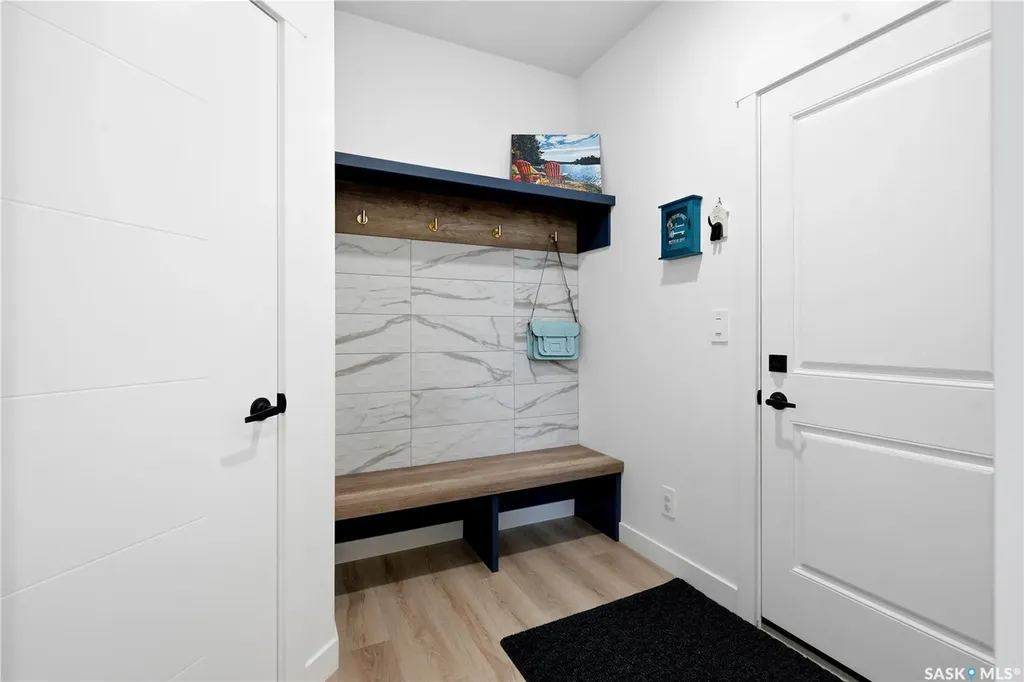 302 Chelsom Manor Saskatoon SK S7V 1R3