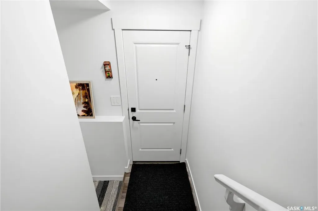 302 Chelsom Manor Saskatoon SK S7V 1R3